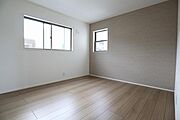 WIC付きでお部屋を広く使える7帖洋室です。