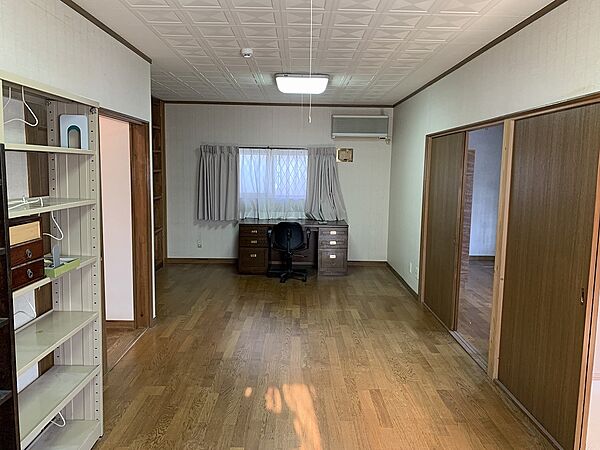 室内
