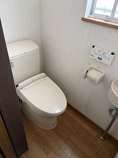 トイレを拡大表示