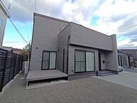愛媛県西条市小松町新屋敷：物件画像