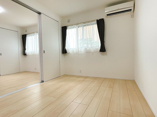 室内 伊予郡松前町大間102-5