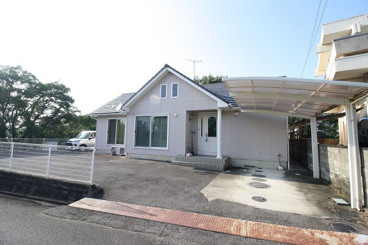 Used detached house · 2SLDK in Takamatsu, Kagawa &mdash; photo 2