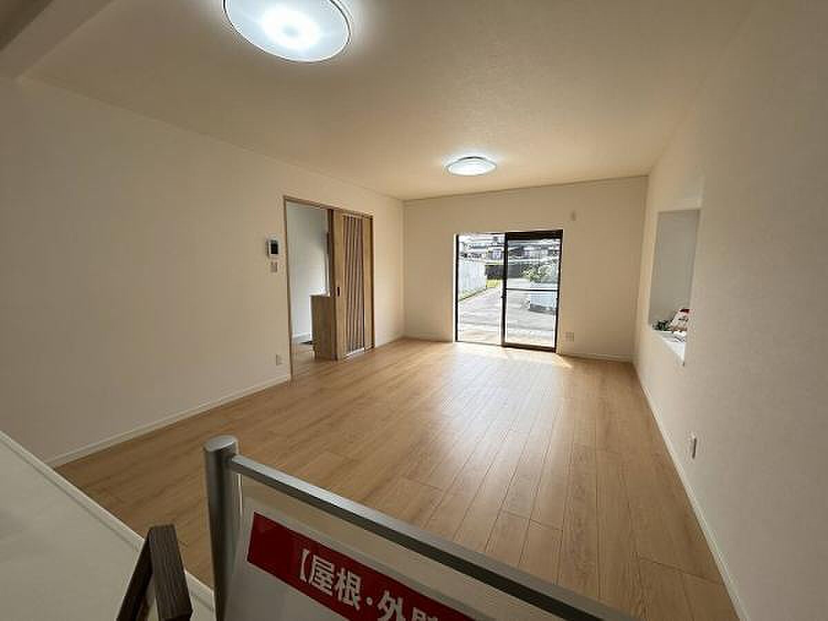 Used detached house · 4LDK in Takamatsu, Kagawa &mdash; photo 3