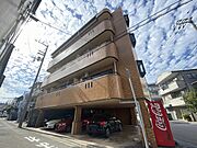 東側外観