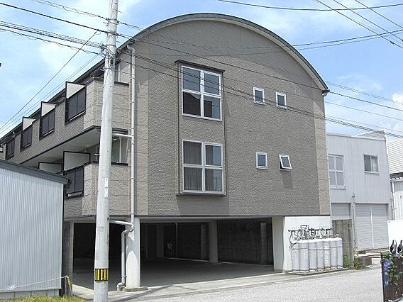 建物1階部分に...