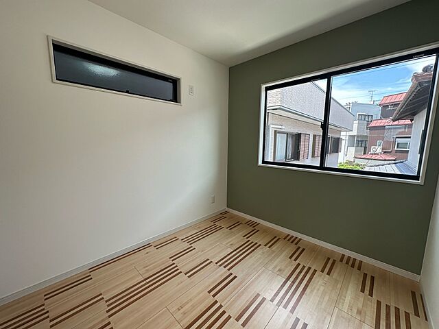 室内 高知市百石町2丁目14