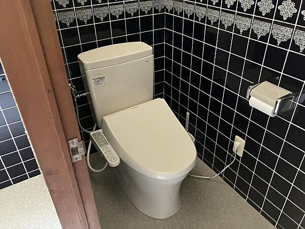 トイレを拡大表示