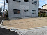【建築条件なし】バス停・スーパー徒歩圏内♪新空港通りまで350mで便利♪ 【別途費用】下水道負担金250円/？・境界基礎・ブロックフェンス工事費8、800円/ｍ  【特徴】 〇西側松山市道味生53号隣