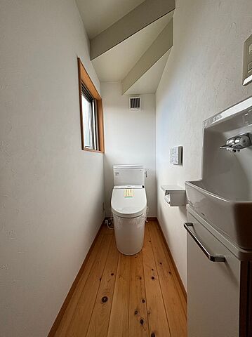 トイレ 高知市山ノ端町