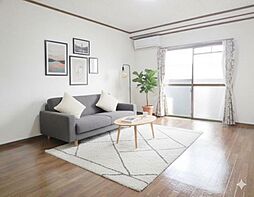 アカデミー 1階1Kのリビング/ダイニング