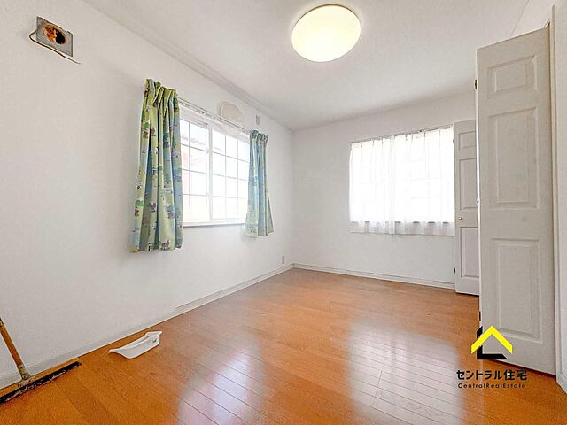 寝室 宮崎市大字島之内7679-8