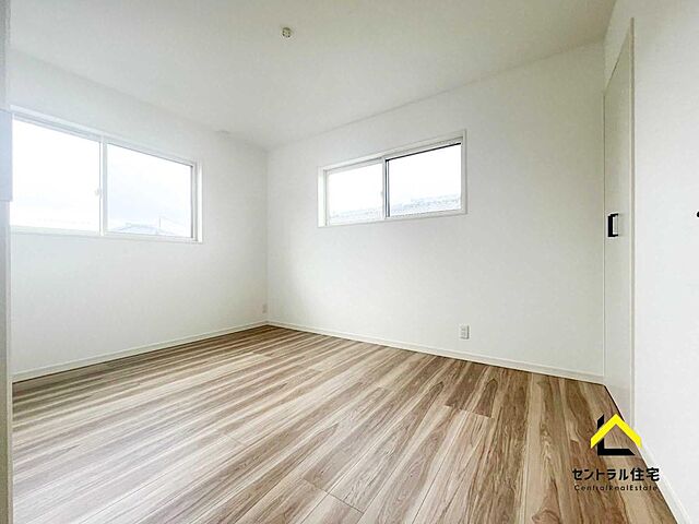 寝室 宮崎市曽師町232-1