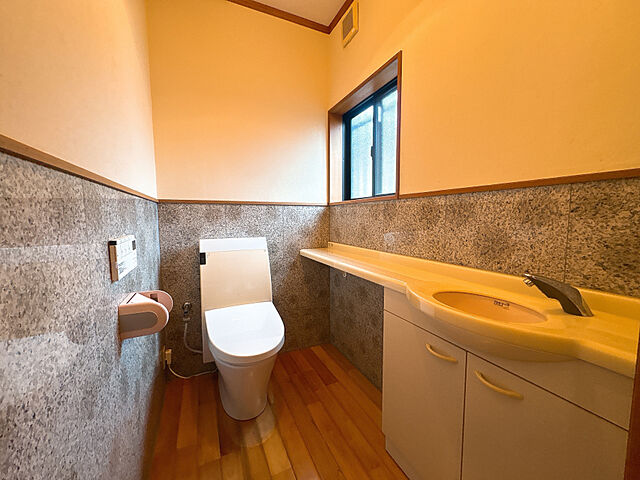 トイレ 宮崎市小松台東3丁目13-33