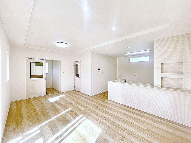 リビング/ダイニング 宮崎市中西町220-2【第14中西町モデル1号地】