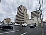 外観：バス停まで徒歩約2分♪総合病院である県病院近くのマンションです♪