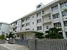 周辺：松山市立新玉小学校 1581m