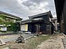 外観：約59坪の土地面積♪建物以外に庭スペースあり♪