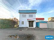 ＪＲ「高砂」駅まで徒歩16分！周辺には、小学校、公園、保育園、ドラッグストア等の施設が揃っています。