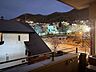 その他：バルコニーからは宮の森の静かな街並みを一望 。夜には温かな灯りが彩る美しい夜景を楽しめます。
