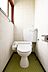 トイレ：【トイレ】写真はCG加工を施しています。便利な温水洗浄便座仕様のシンプルなトイレです。