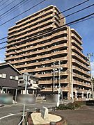 駅・スーパー・コンビニが徒歩圏内で生活に便利な立地です◎