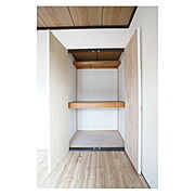シンプルで使いやすいクローゼット