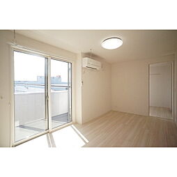 ウエスト・パーク　A 103 1階1LDKのリビング/ダイニング