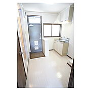 小窓もあって換気に便利ですね