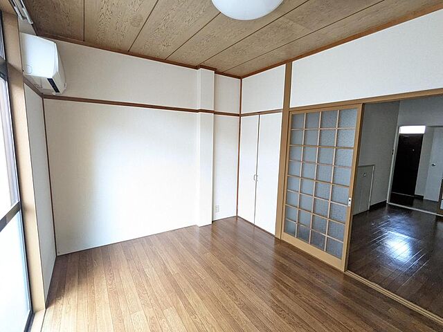 寝室