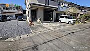 駐車スペースは1台分を確保！散水栓があるので洗車もできます！