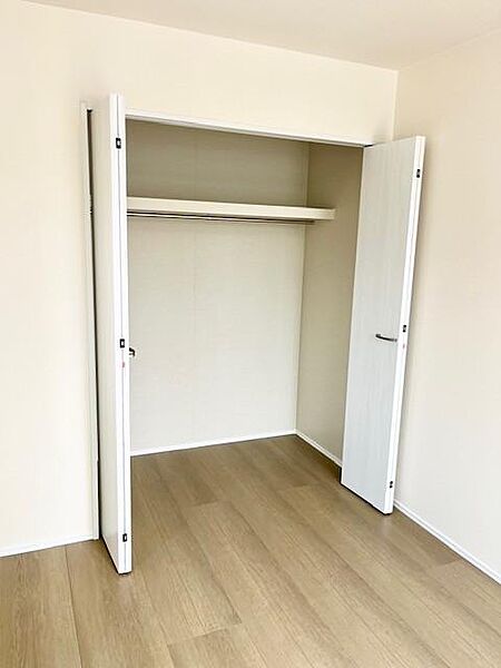 洋室を拡大表示