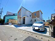 ■窓の配置がとてもオシャレな外観♪素敵なだけでなく、耐震性・耐久性・断熱性・気密性に優れる安心な住まいです！