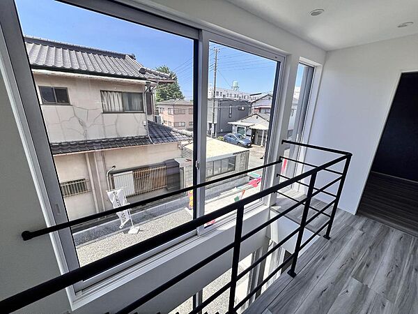 バルコニーを拡大表示