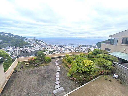 施設内庭園