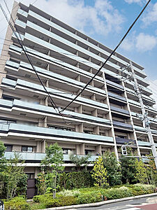 外観:「ララガーデン川口」まで徒歩1分 外観:「ララガーデン川口」まで徒歩1分