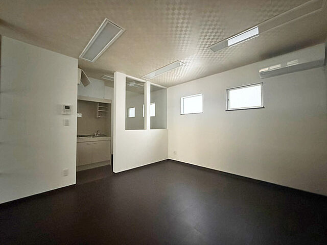 リビング/ダイニング 新宿区市谷本村町