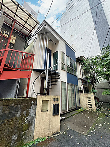 外観 新宿区市谷本村町