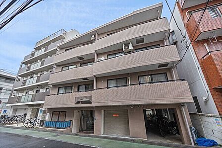 周辺には都立公園「林試の森公園」があり、散策などを楽しみながら自然を身近に感じられる住環境です。【現地外観】