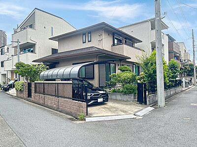 外観:住友林業施工のゆとりある2階建てです。住友林業施工のゆとりある2階建てです。 外観:住友林業施工のゆとりある2階建てです。住友林業施工のゆとりある2階建てです。