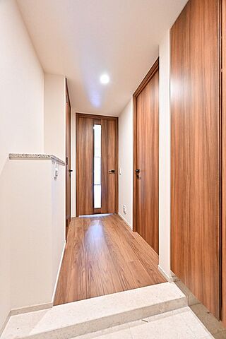 玄関 ザ・パークハウス三田ガーデン タワー棟 2階/-