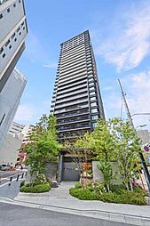 地上30階地下1階建て、総戸数213邸のタワーマンションです。地上30階地下1階建て、総戸数213邸のタワーマンションです。