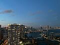輝く夜景も楽し...