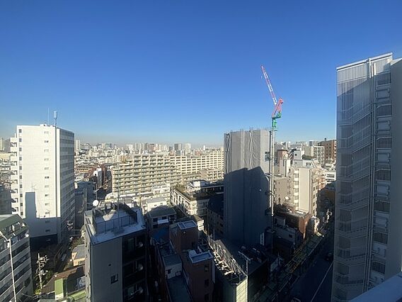 バルコニーから...