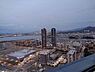 周辺：43階部分、お部屋からの眺望です。海も見え高層マンションに暮らすということを実感できる生活。