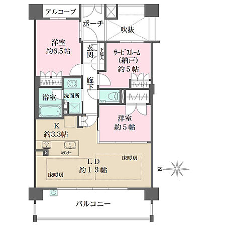 明るい西向きの住戸です。開放的な対面式キッチンや約5帖のサービスルーム(納戸)が採用されています。