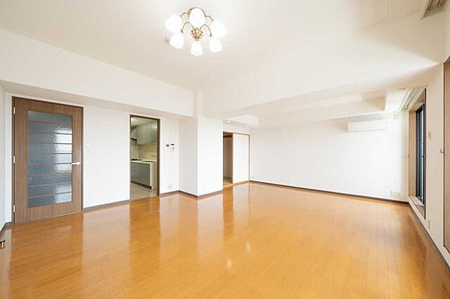 リビング/ダイニング リズムタワーI 17階/-