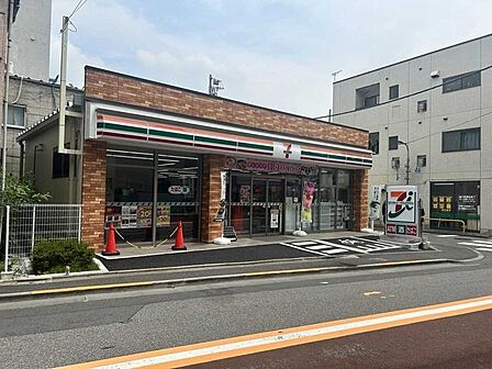 セブンイレブン北区田端三丁目店 950m