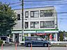 周辺：ファミリーマート京王稲城駅前店 470m