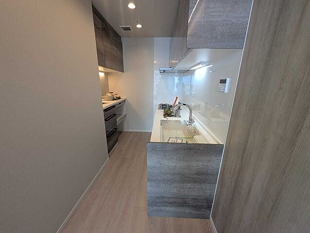 キッチン ザ・クレストタワー 29階/-