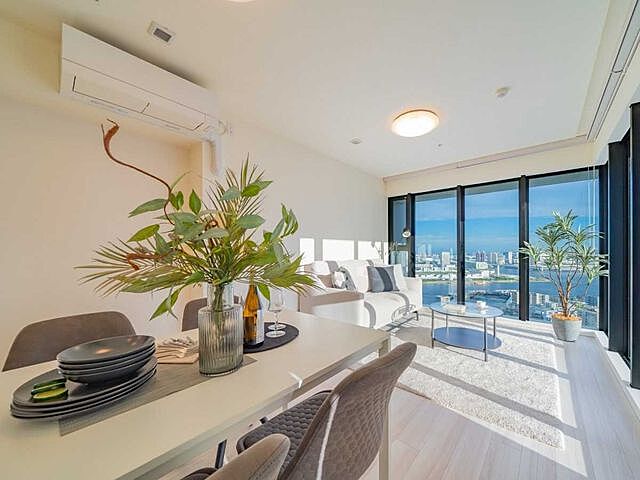 リビング/ダイニング DEUX　TOURS　CANAL＆SPA　EAST　ドゥトゥール 40階/-